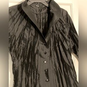 Belva San Francisco light weight crinkle top/ jacket.